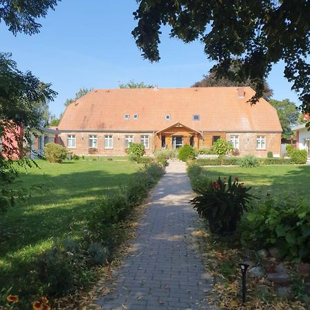 Hotelpension Pfarrhaus Alt Schwerin Kültér fotó