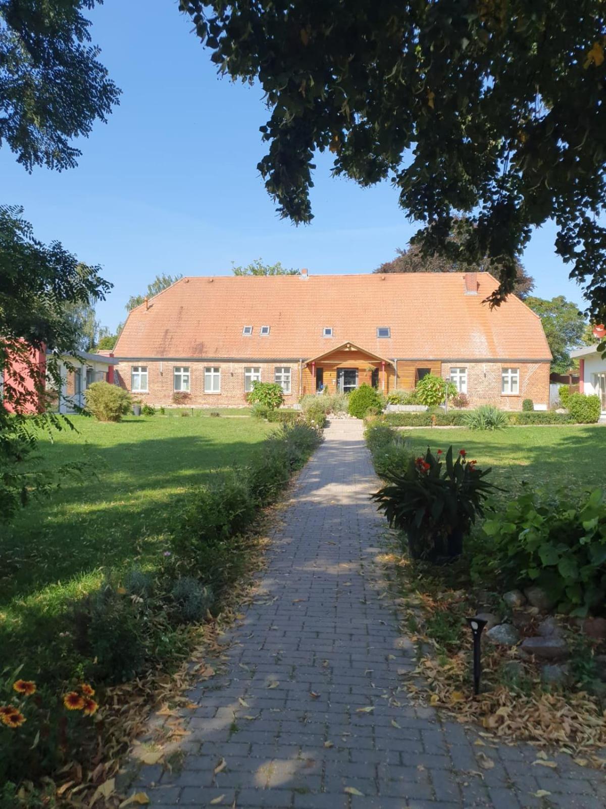 Hotelpension Pfarrhaus Alt Schwerin Kültér fotó